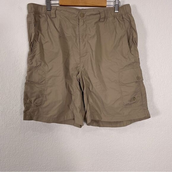 The North Face Tan 100% Nylon Cargo Shorts - Picture 1 of 8